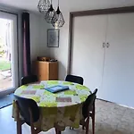 Appartement Entre A6 Et A40 *