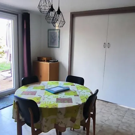 Apartment Entre A6 Et A40 *